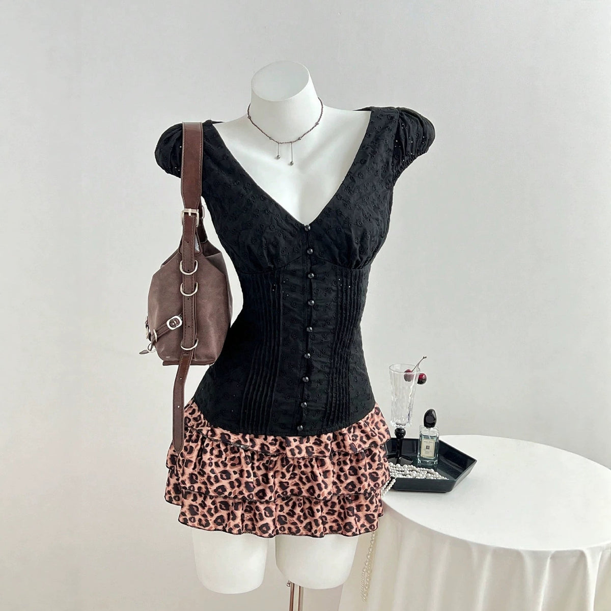 V-neck short sleeved shirt - F.Market3BDDAA18CB124091845E541A04B1A576eproloSV-neck short sleeved shirtV-neck short sleeved shirt